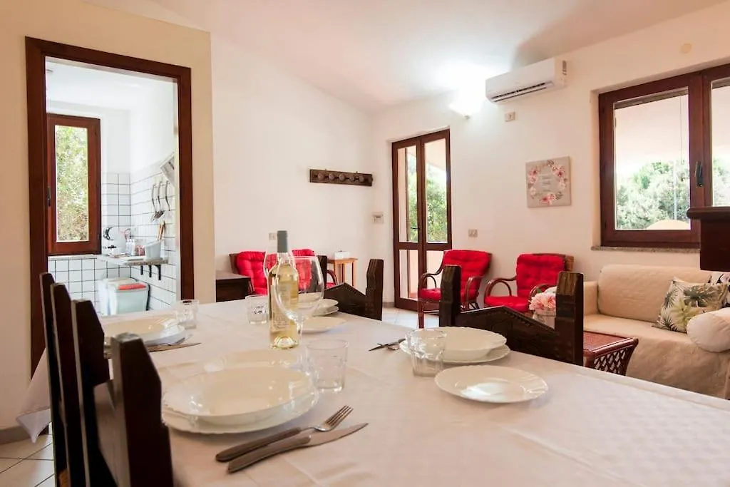 Mandriola-Surf Paradise Casa A 2 Passi Dal Mare Putzu Idu 0*,  Italien