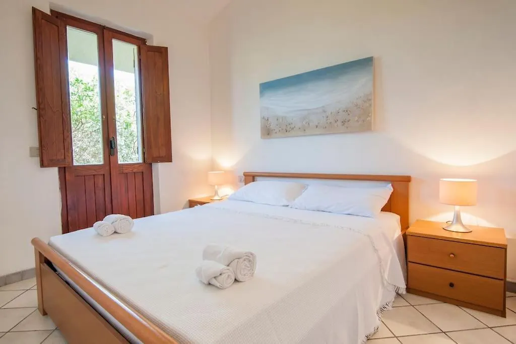 Mandriola-Surf Paradise Casa A 2 Passi Dal Mare Putzu Idu Italien